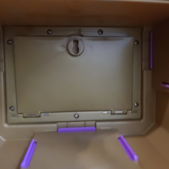 Ryan's World Large Mega Treasure Chest With Keys, Coins Figures, Swords ++++ - Picture 5 of 10